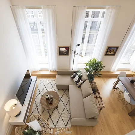 Bmyguest Collection - Downtown Mezzanine Apartment * פורטו