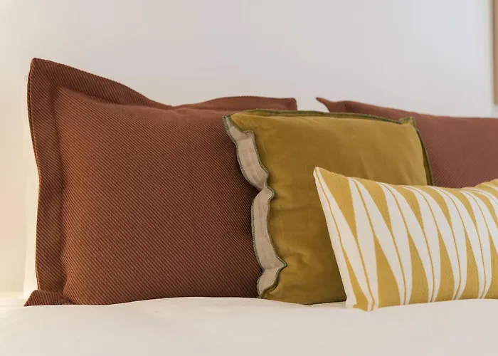 דירה Bmyguest Collection - Downtown Mezzanine *