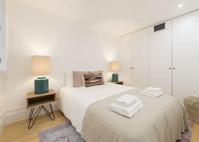 Bmyguest Collection - Downtown Mezzanine דירה